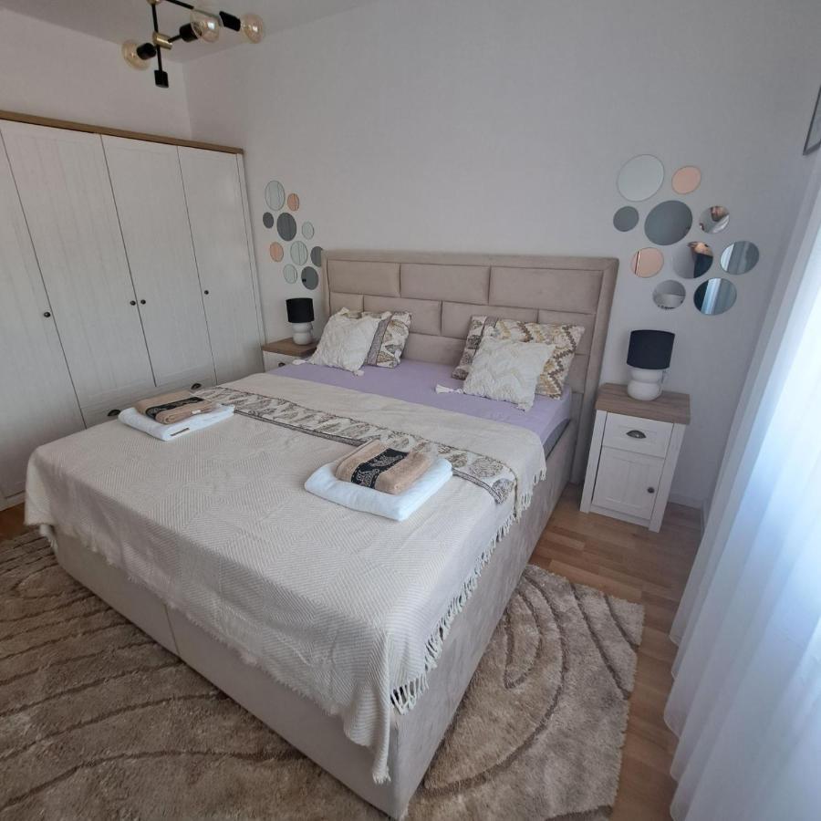 Gold Apartment Мостар Екстериор снимка