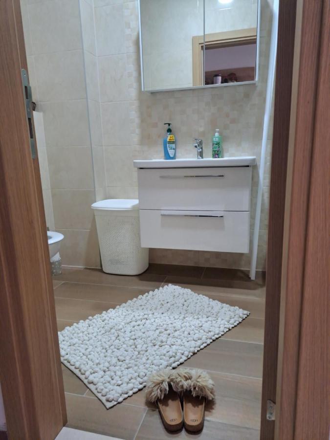 Gold Apartment Мостар Екстериор снимка