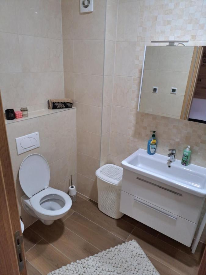 Gold Apartment Мостар Екстериор снимка