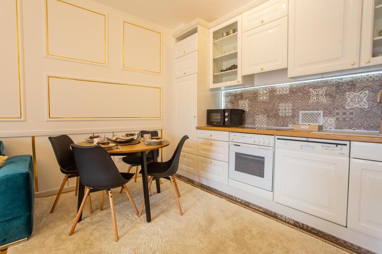Gold Apartment Мостар Екстериор снимка