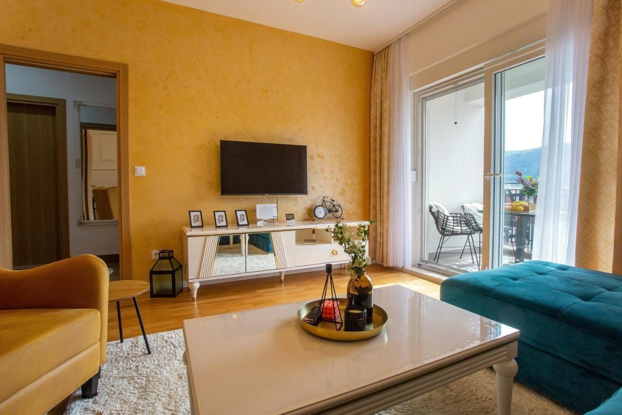 Gold Apartment Мостар Екстериор снимка